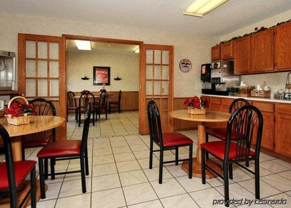 Econo Lodge Inn & Suites Dubuque Étterem fotó