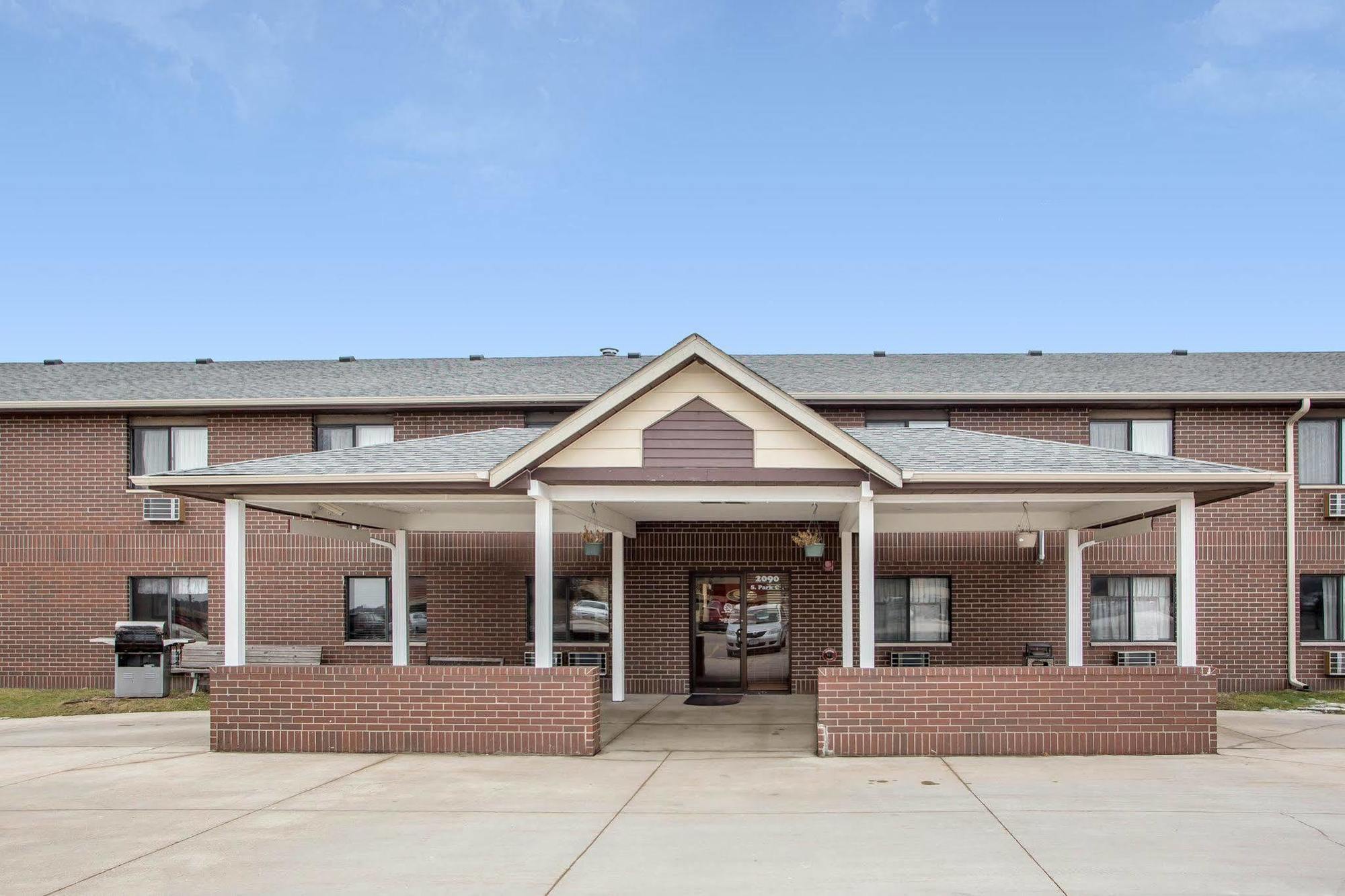 Econo Lodge Inn & Suites Dubuque Kültér fotó